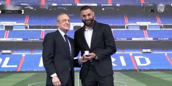 蛇女欲潮性三级